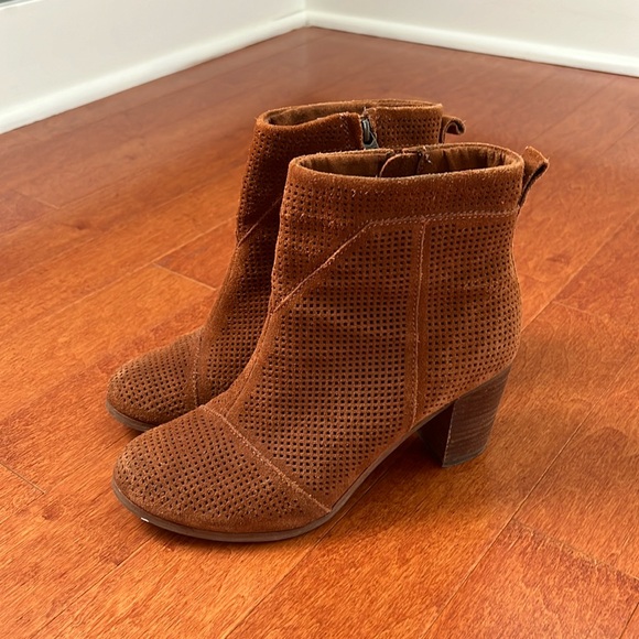 Toms Shoes - Toms Women’s Lunata Suede Booties